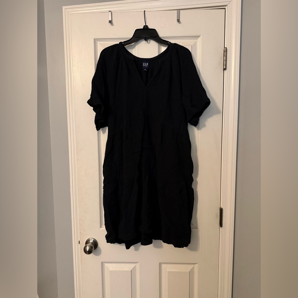 GAP Women's Elegant Black Midi Dress